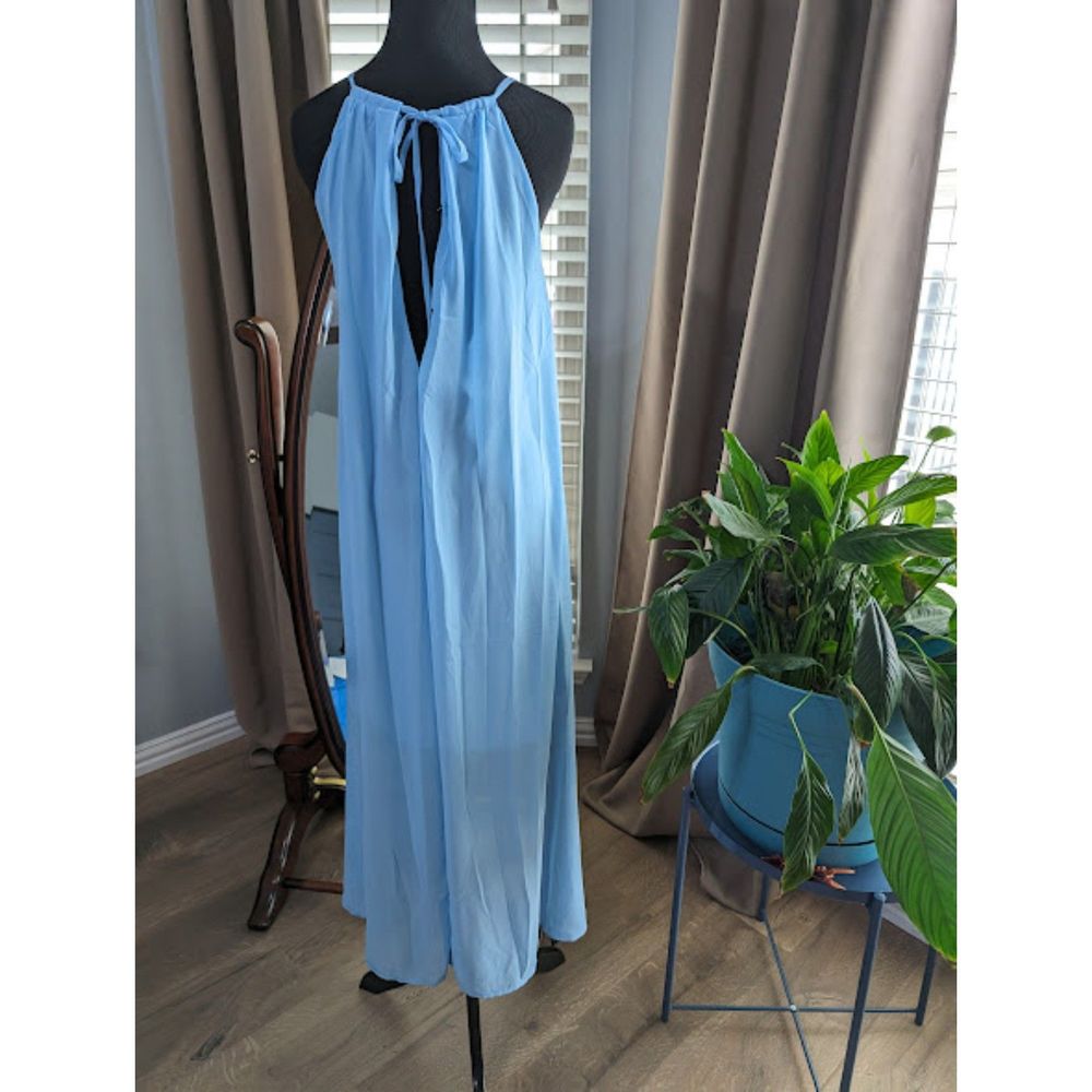 Long Dress - Picture 3 of 9